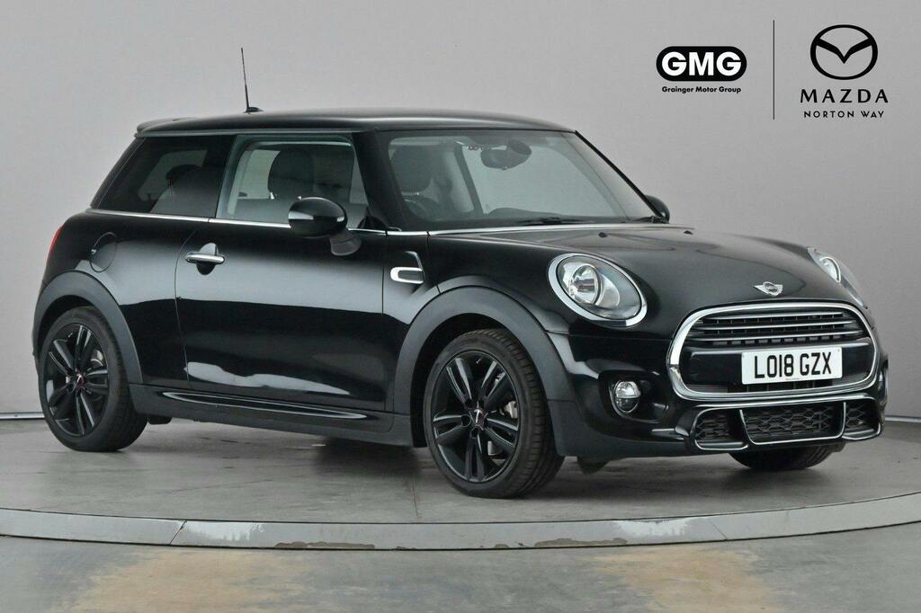 Mini Hatch 1.5 Cooper Hatchback Steptronic Ss LO18GZX Black