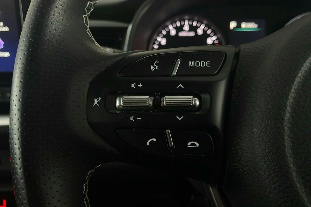 Kia Stonic 1.0T Gdi 48V Gt-line S Dct 118 White #14