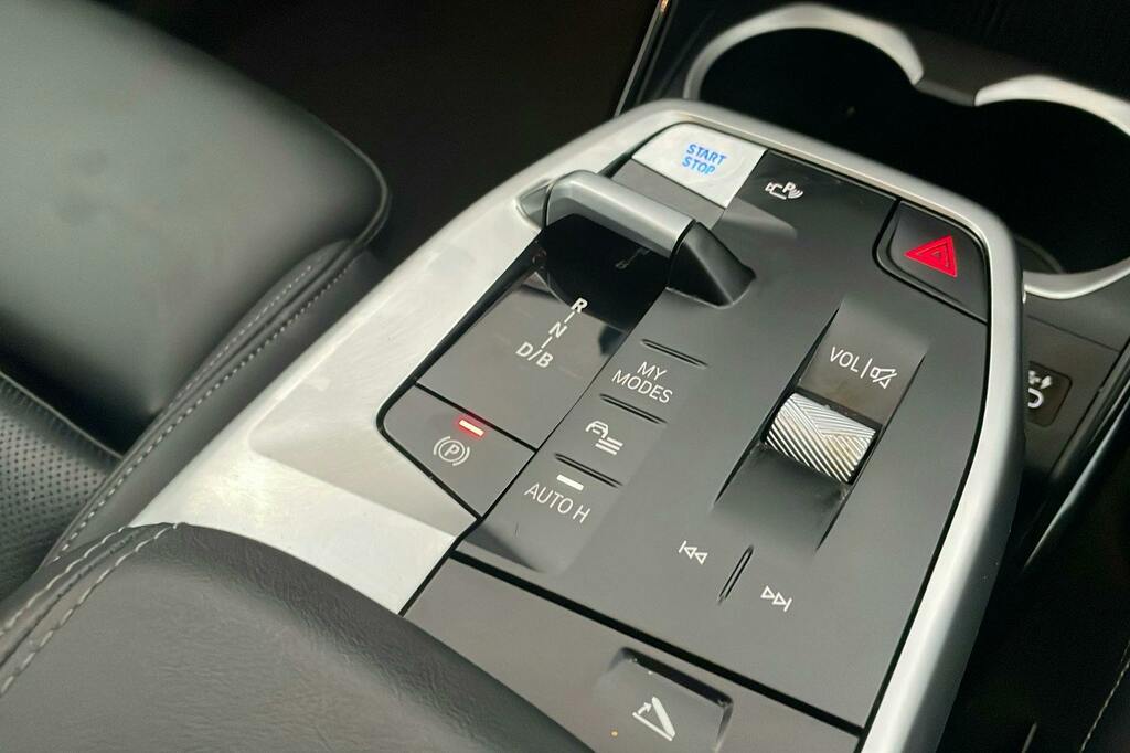 BMW iX1 230Kw Xdrive30 M Sport 65Kwh Blue #13