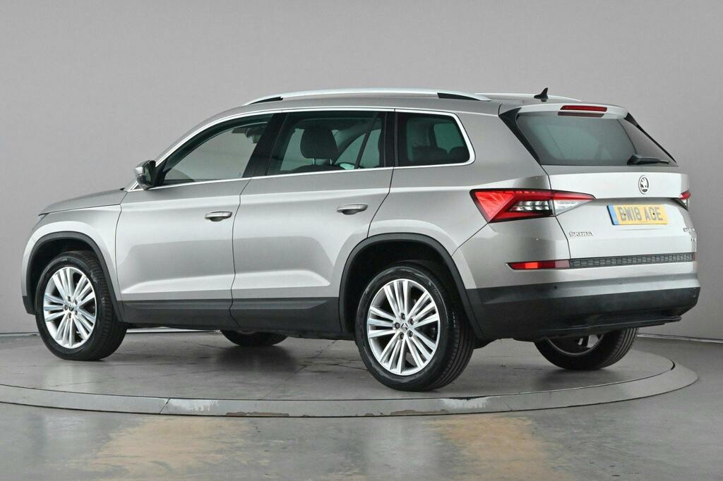 Skoda Kodiaq 1.4 Tsi Act Edition Suv 4Wd S Beige #3