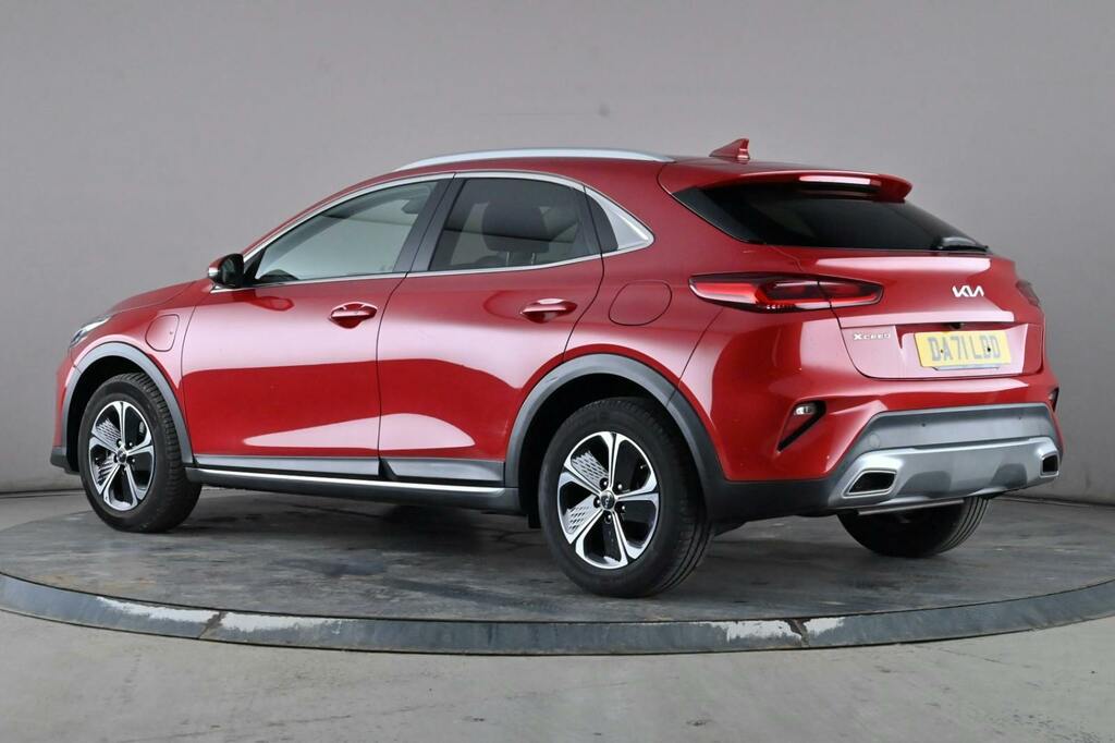 Kia Xceed 1.6 Gdi 8.9Kwh 3 Suv Plug In Hybrid Dct Red #5