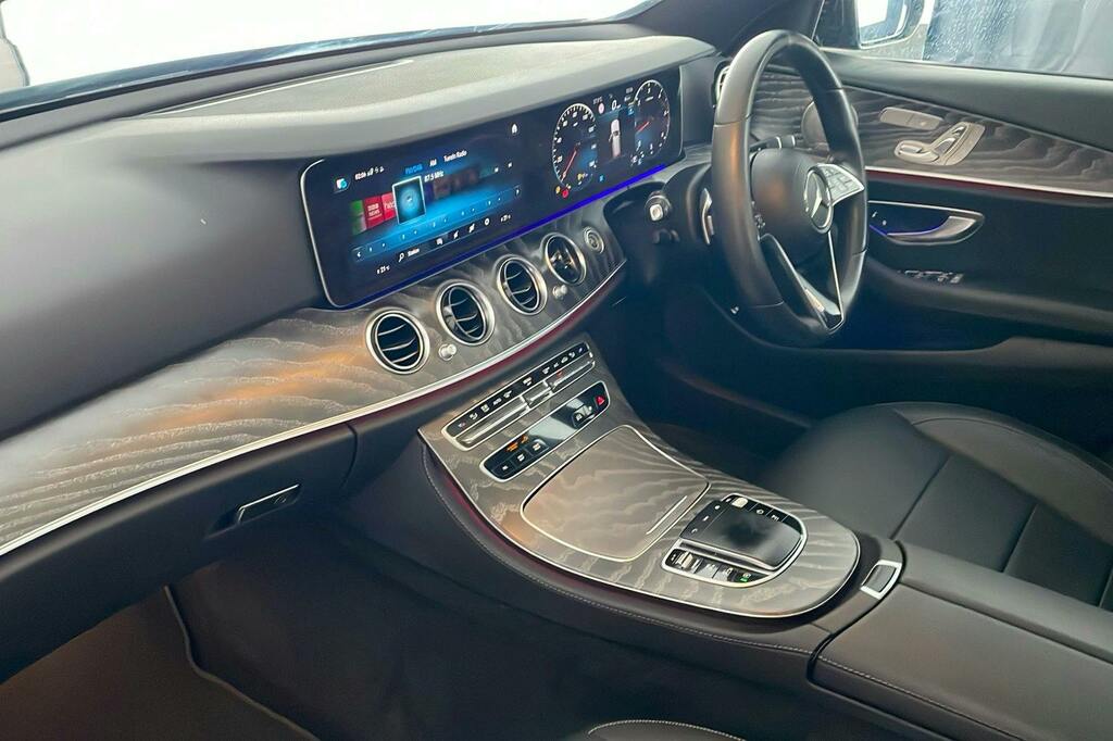 Mercedes-Benz E Class 2.9 E400d Amg Line Night Edition Premium Plus Es KJ23XSL Black #2