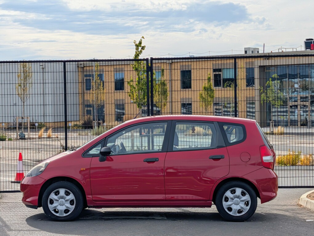 Honda Jazz 1.2 I-dsi S Full Service History 8 000 Miles Red #4