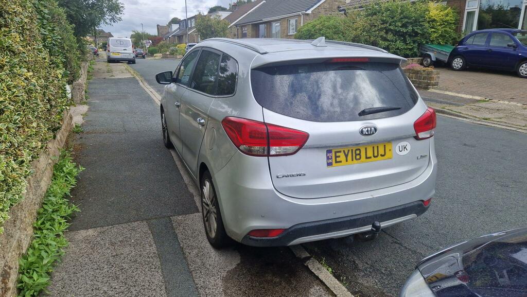 Kia Carens 4 Silver #6