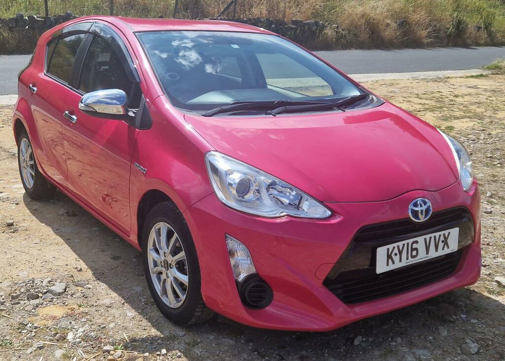 Toyota Aqua 1.5 5dr Pink