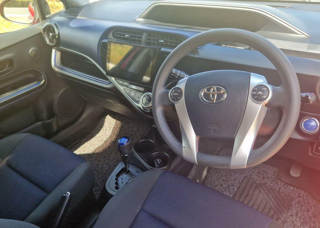 Toyota Aqua 1.5 5dr Pink #3