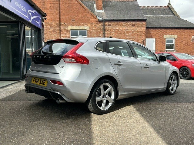 Volvo V40 1.6 D2 R-design Silver #3
