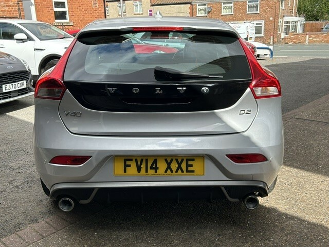 Volvo V40 1.6 D2 R-design Silver #4
