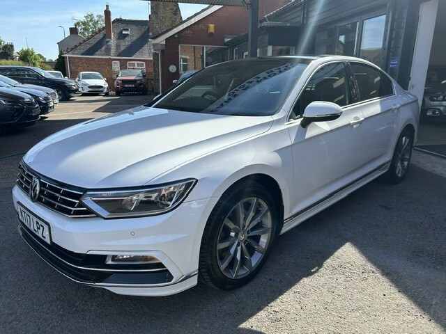 Volkswagen Passat 2.0 Tdi R-line White #6
