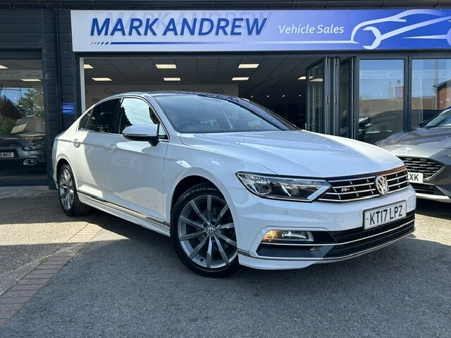 Volkswagen Passat 2.0 Tdi R-line White