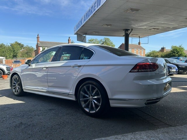 Volkswagen Passat 2.0 Tdi R-line White #5