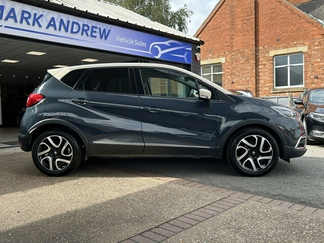Renault Captur Suv 1.5 Dynamique S Medianav Dci 90 Stop Start FL14WKG Blue #2