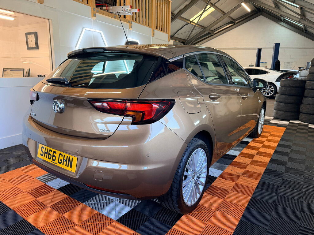 Vauxhall Astra Astra Hatchback Brown #4