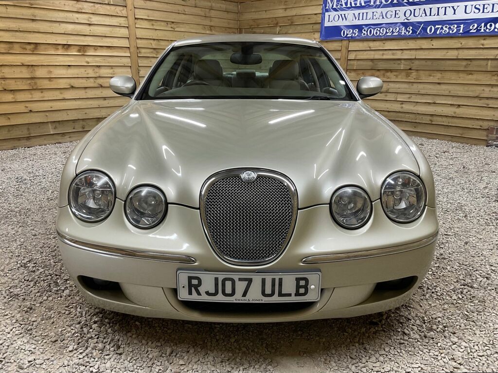 Jaguar S-Type V6 Se Saloon Gold #2