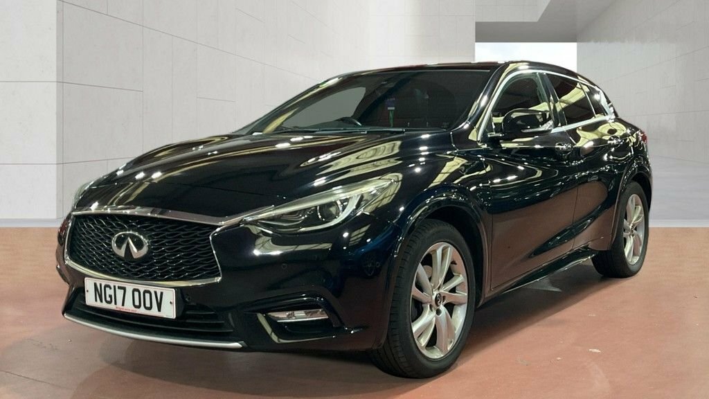 Infiniti Q30 1.5L Premium Tech Intouch NG17OOV Black #2