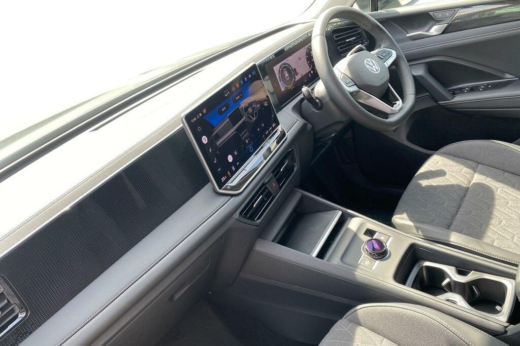 Volkswagen Tiguan 1.5 Etsi Mhev Match Suv Hybrid Dsg Euro AO26PZJ Grey #2