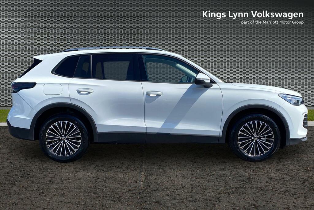 Volkswagen Tiguan 1.5 Etsi Mhev Match Suv Hybrid Dsg Euro AO26PGV White #4