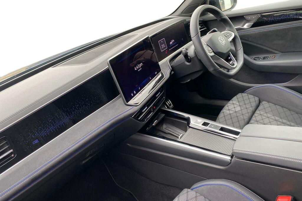 Volkswagen Passat 1.5 Etsi Mhev R-line Estate Hybrid Dsg AO26SCZ Grey #2