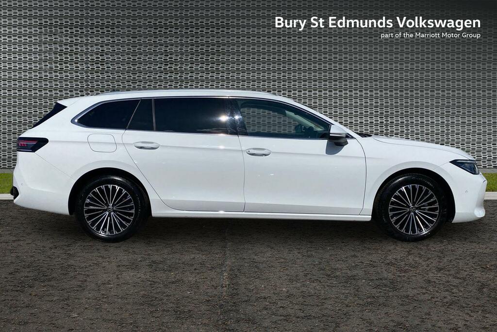 Volkswagen Passat 1.5 Etsi Mhev Elegance Estate Hybrid Ds GF25AHC White #4