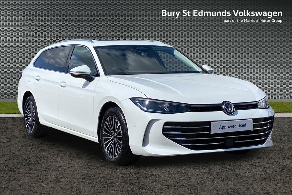 Volkswagen Passat 1.5 Etsi Mhev Elegance Estate Hybrid Ds White
