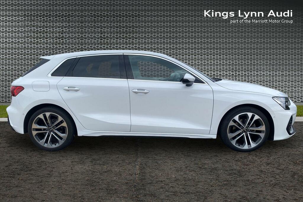 Audi A3 1.5 Tfsi 30 S Line Sportback Eur NJ74BXO White #4