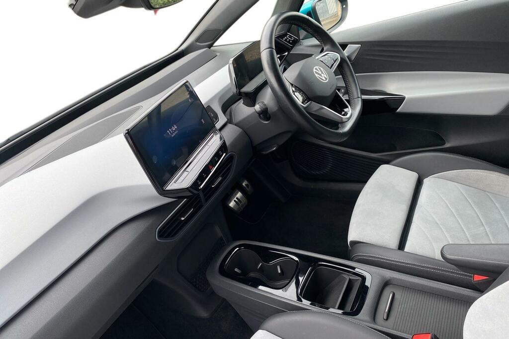 Volkswagen ID.3 Pro Performance 58Kwh Max Hatchback A Black #2