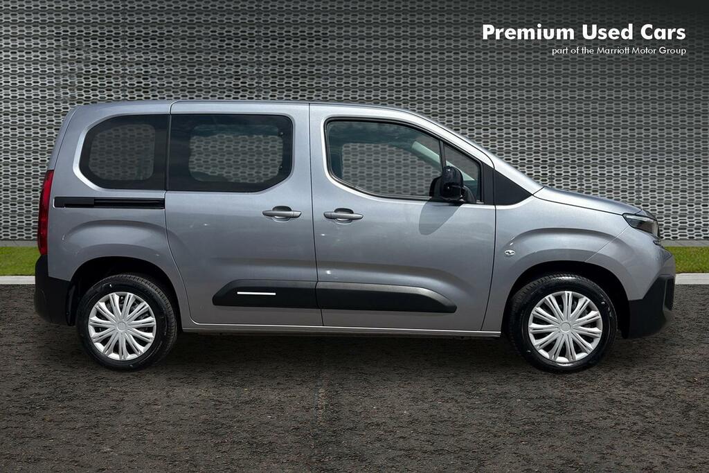 Citroen e-Berlingo 52Kwh Plus M Mpv 11Kw Charger YO24LZJ Grey #4