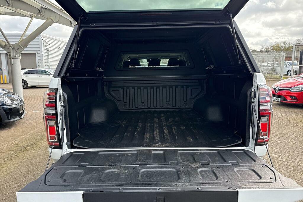 Great Wall POER300 2.4D Ultra Pickup Double Cab 4Wd Black #12