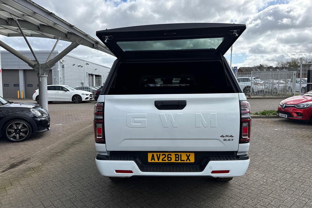 Great Wall POER300 2.4D Ultra Pickup Double Cab 4Wd Black #36