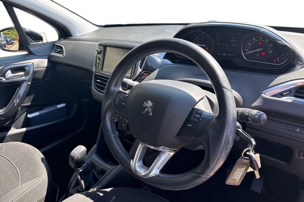 Peugeot 208 1.2 Puretech Black Edition Hatchback Ma Black #6