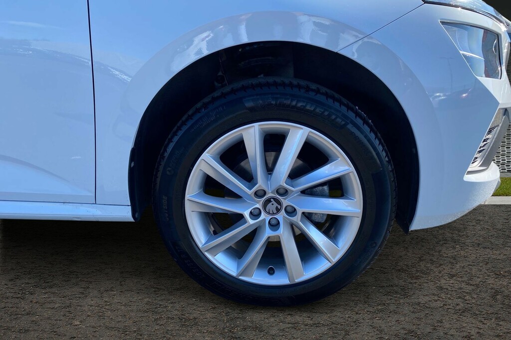 Skoda Kamiq 1.0 Tsi Se Edition Suv Dsg Euro 6 Ss White #5