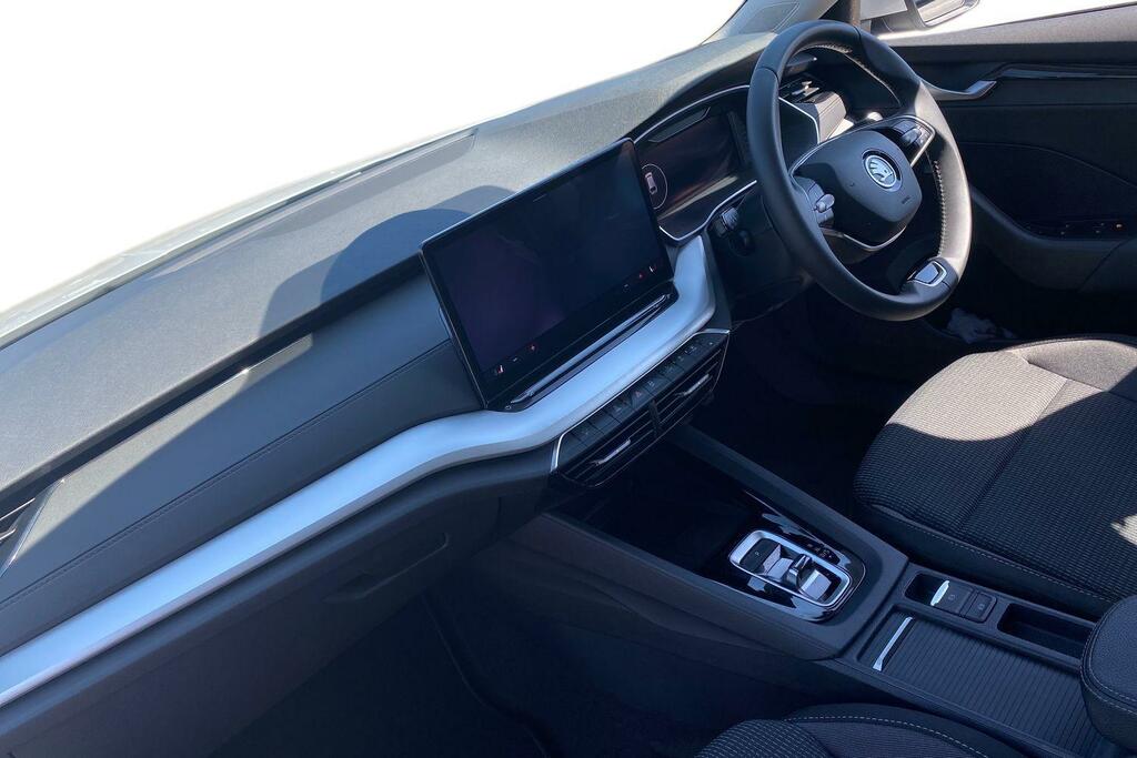 Skoda Octavia 1.5 Tsi E-tec Mhev Act Se Technology Estate Pe White #2