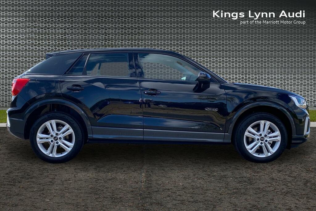 Audi Q2 1.5 Tfsi Cod 35 Sport Suv S Tronic Euro Black #4