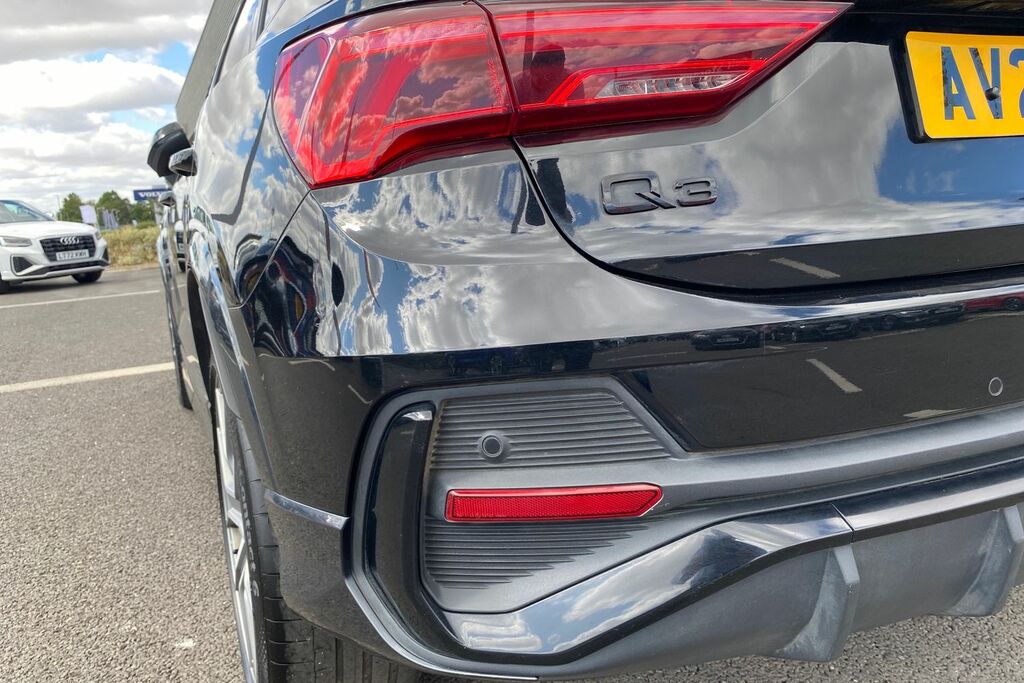 Audi Q3 Audi Sportback 35 Tfsi Sport S Tronic  #32