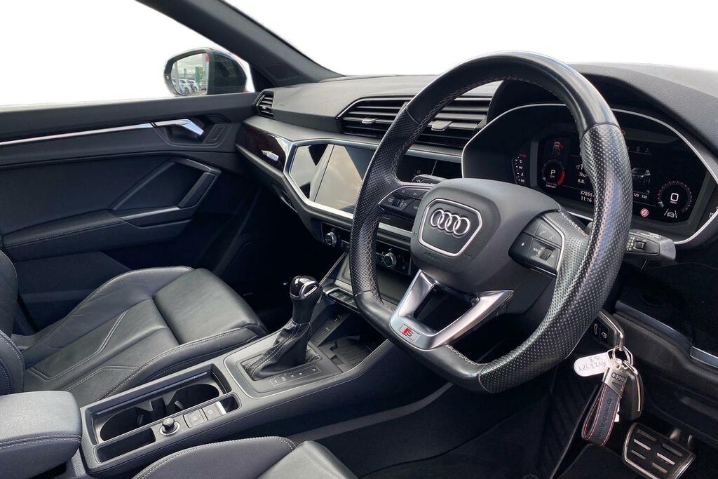 Audi Q3 1.5 Tfsi Black Edition Sportback S Tron Black #6