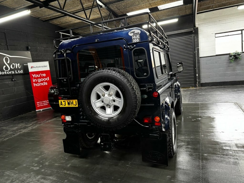 Land Rover Defender 90 Suv Blue #4