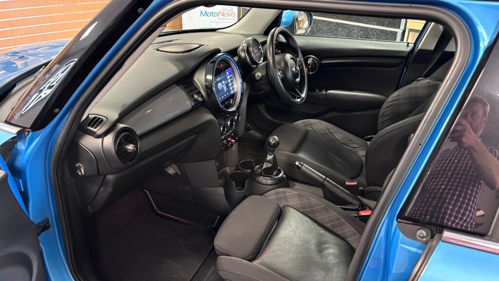 Mini Hatch 1.5 Cooper Online History 3 Owners Upgraded Me LF64WUL Blue #3