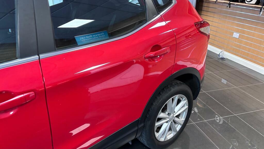 Nissan Qashqai White #28