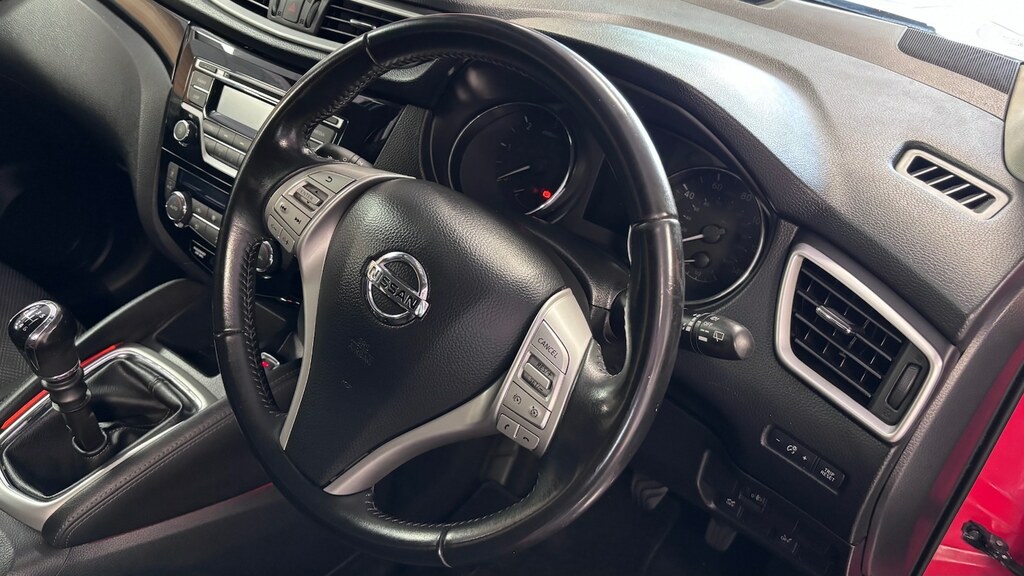Nissan Qashqai White #30