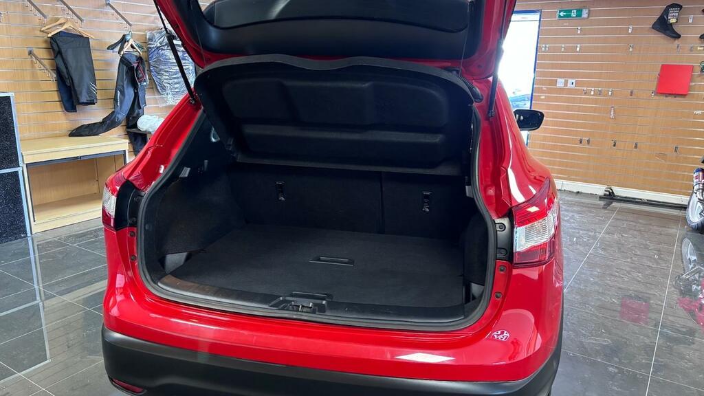 Nissan Qashqai White #8