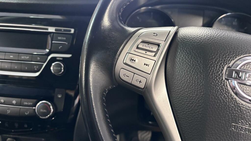 Nissan Qashqai White #50