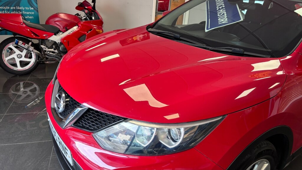 Nissan Qashqai White #26