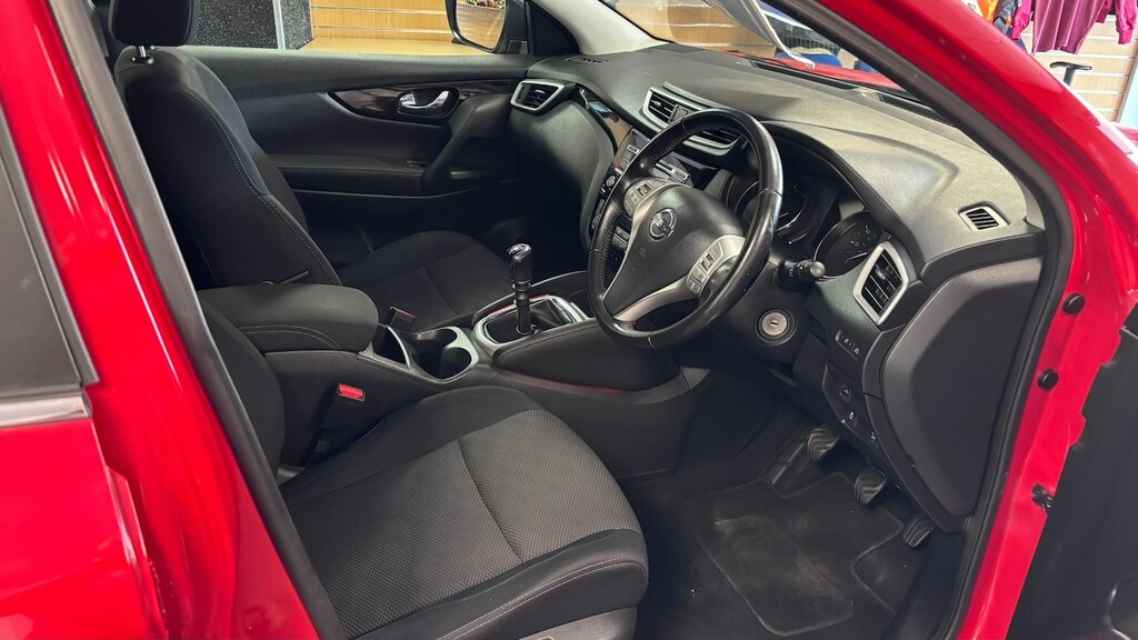 Nissan Qashqai White #2