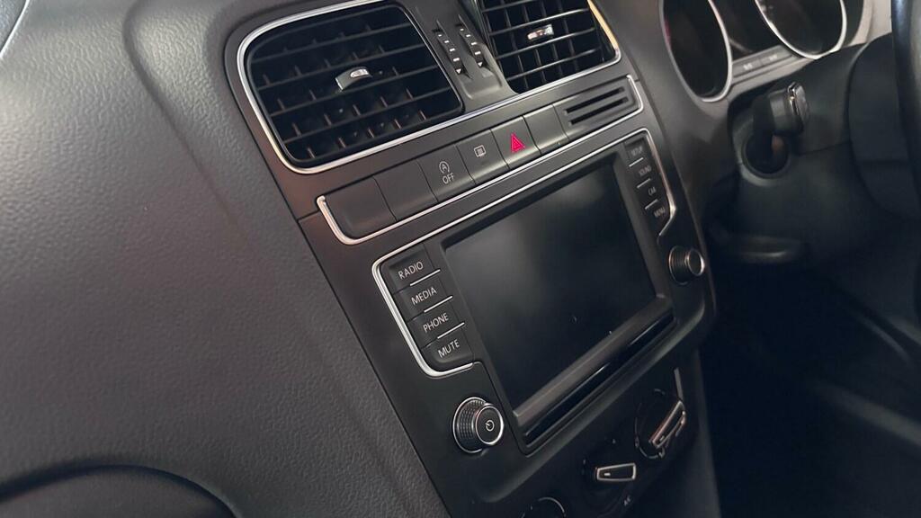 Volkswagen Polo 1.2L Se Tsi 89 Bhp Silver #30
