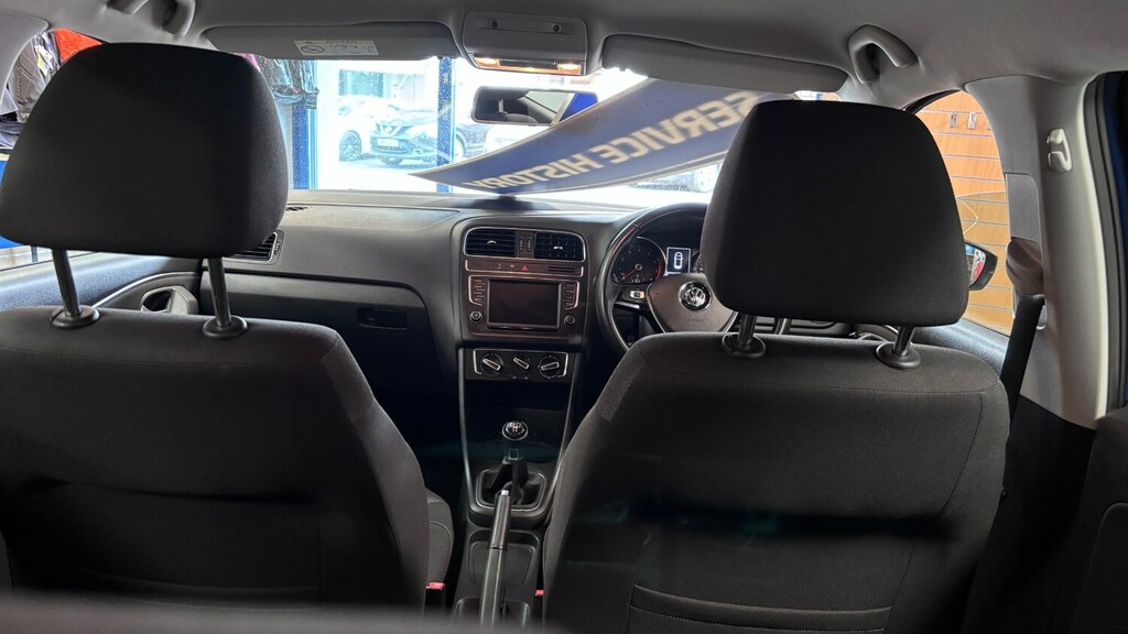 Volkswagen Polo 1.2L Se Tsi 89 Bhp Silver #37