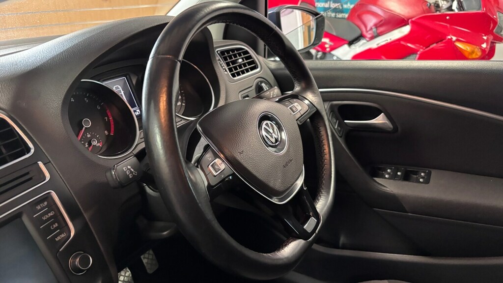 Volkswagen Polo 1.2L Se Tsi 89 Bhp Silver #31