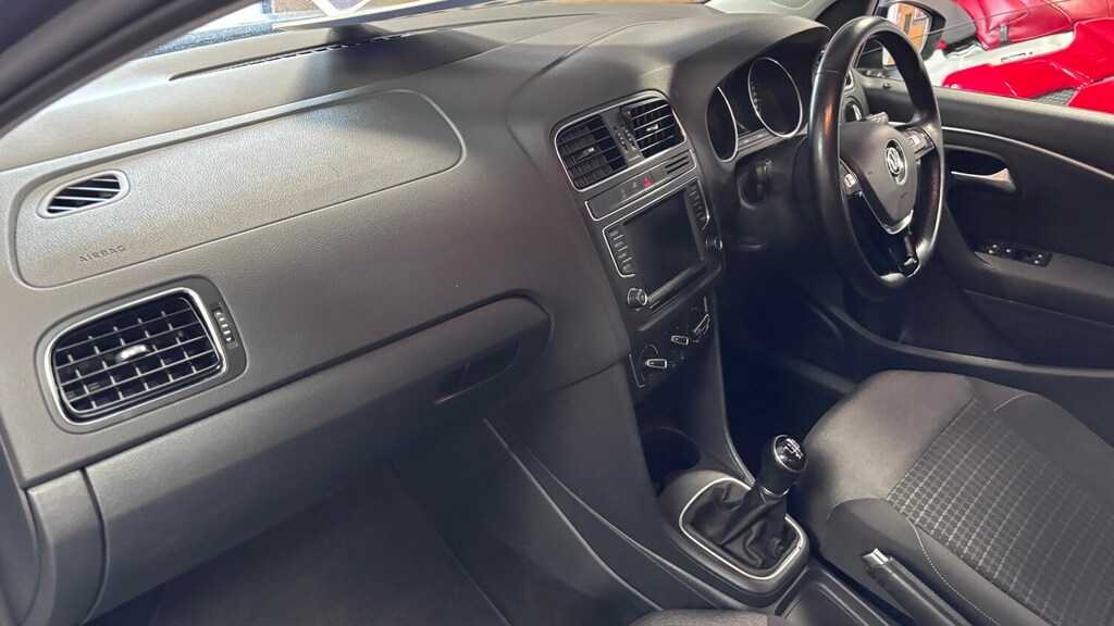 Volkswagen Polo 1.2L Se Tsi 89 Bhp Silver #27