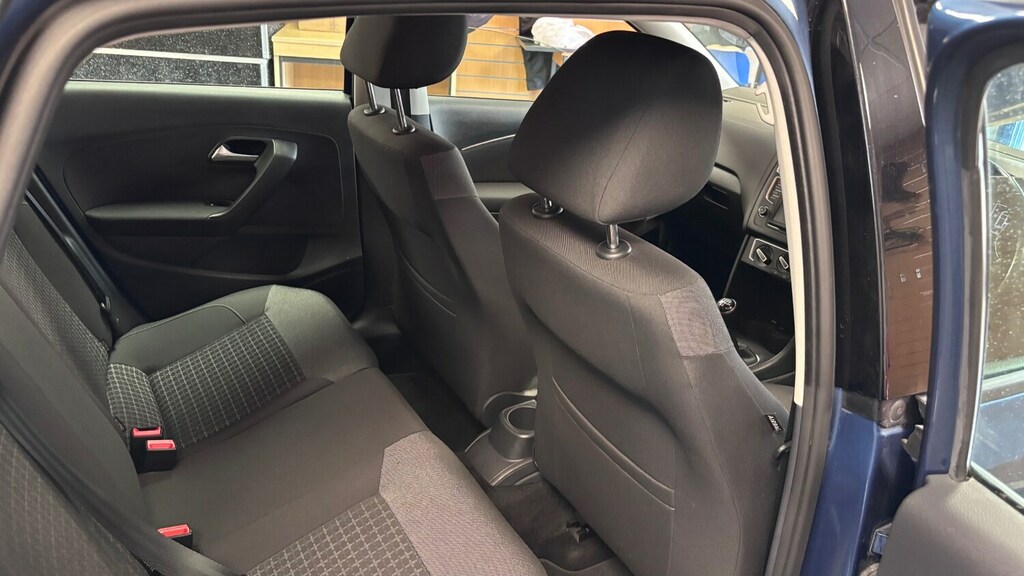 Volkswagen Polo 1.2L Se Tsi 89 Bhp Silver #38