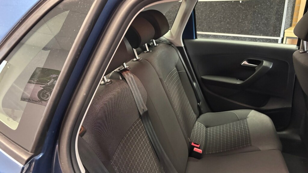 Volkswagen Polo 1.2L Se Tsi 89 Bhp Silver #39