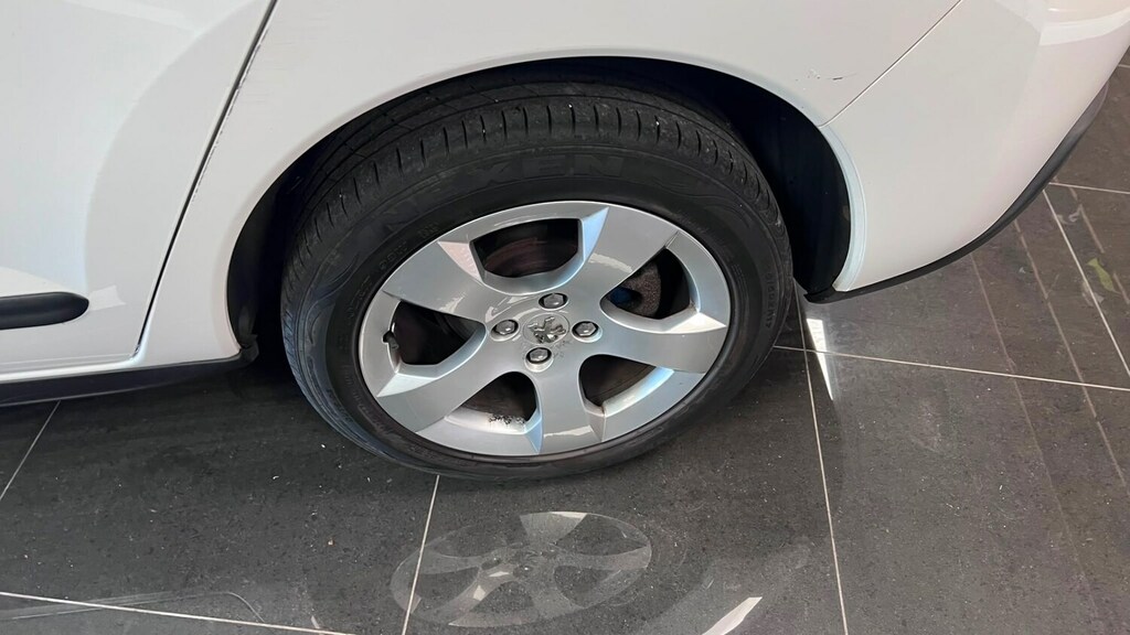 Peugeot 3008 1.6 Hdi Allure Euro 5 Grey #13